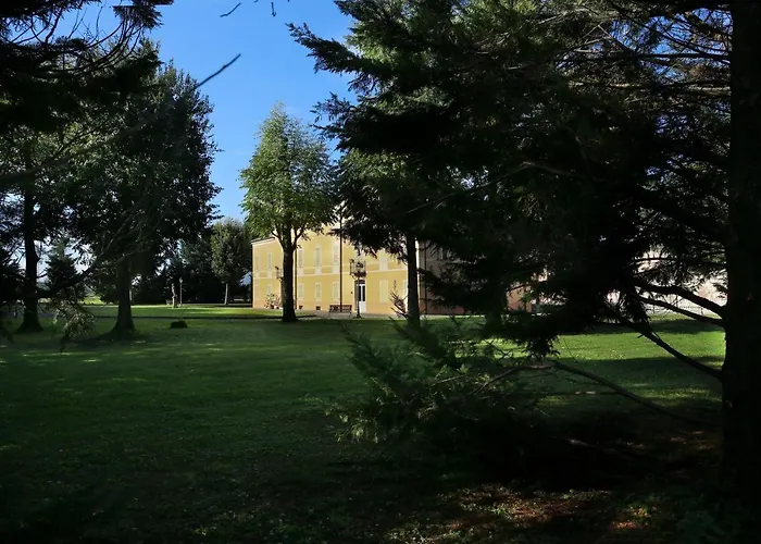 Meli Lupi - Residenze Temporanee Parme