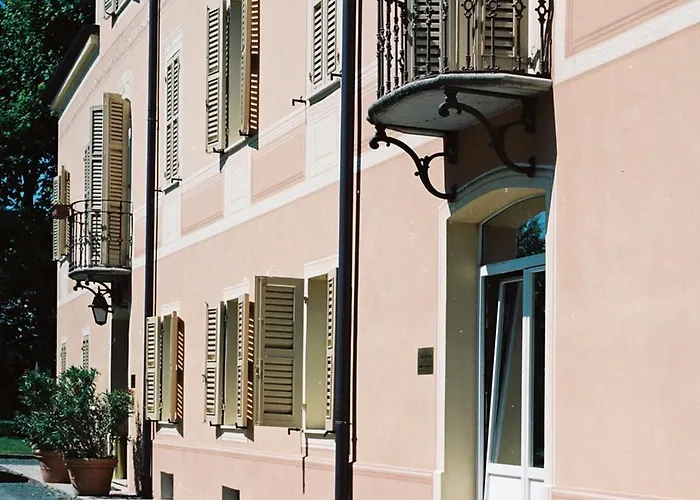 Meli Lupi - Residenze Temporanee شقة